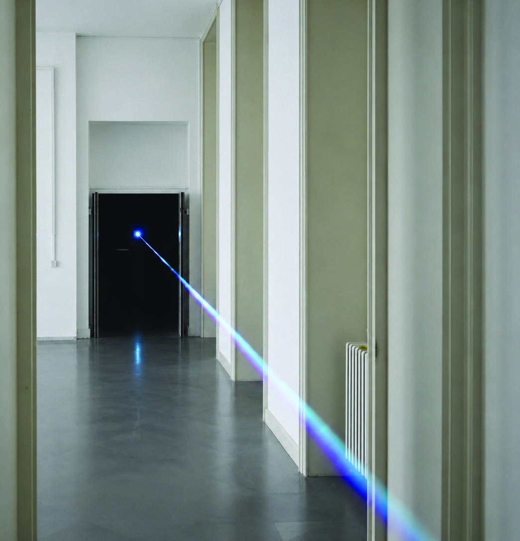 Performance laser Le point où l’espace devient mur